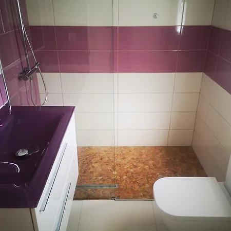 Дом отдыха Bungalo De Ines Con 2 Terrazas Y Patio Торевьиа