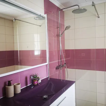 Дом отдыха Bungalo De Ines Con 2 Terrazas Y Patio