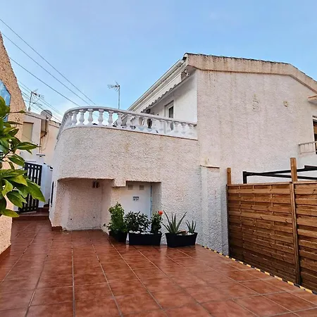 Bungalo De Ines Con 2 Terrazas Y Patio