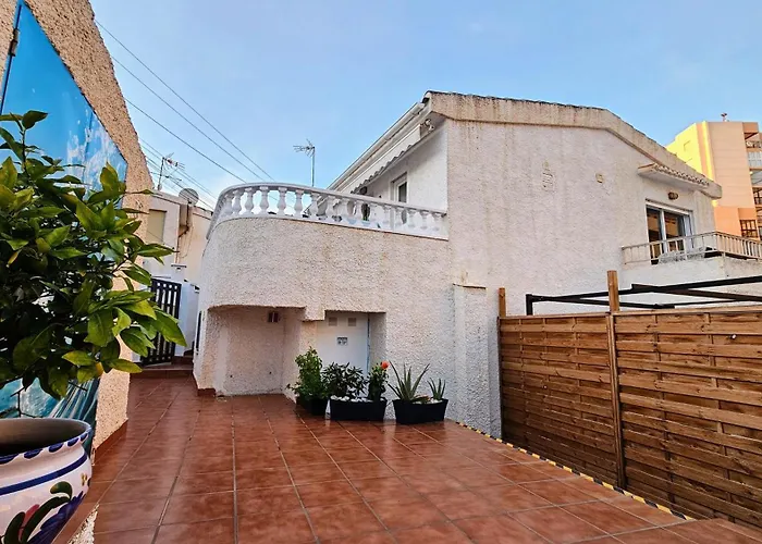 Bungalo De Ines Con 2 Terrazas Y Patio